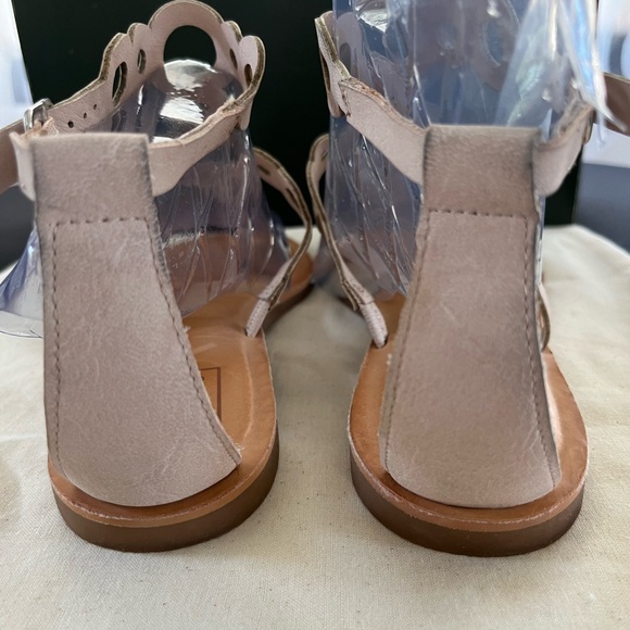 Dolce Vita Neutral Sandals - Picture 5 of 9